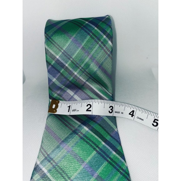 IZOD Mens Silk Necktie Green Purple White Plaid Woven Classic Tie - Picture 4 of 5